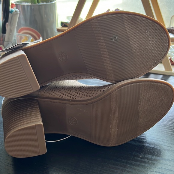 Open toed booties🍁🍂 - Picture 5 of 7